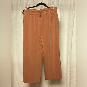 Lululemon softstreme high rise cropped pants - NWT